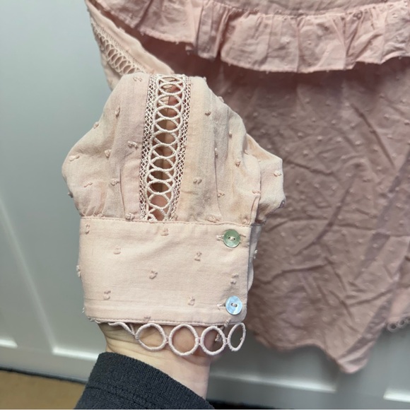 Zara pink ruffle button up blouse size M - Picture 5 of 5
